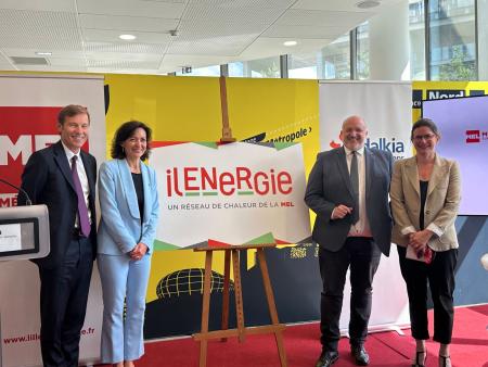 Signature officielle de la DSP Ilénergie par Dalkia et la MEL